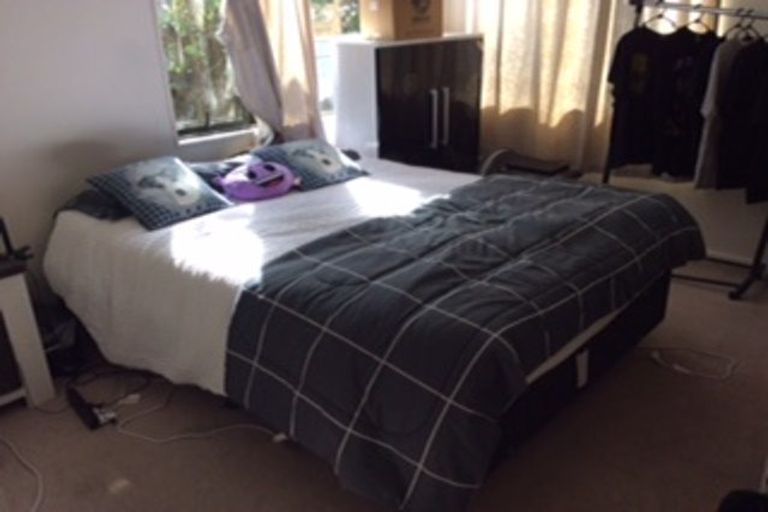 Photo of property in 17c Langana Avenue, Browns Bay, Auckland, 0630