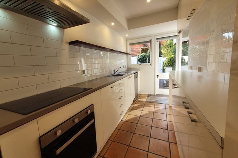 Photo of property in 31 Innes Road, St Albans, Christchurch, 8052