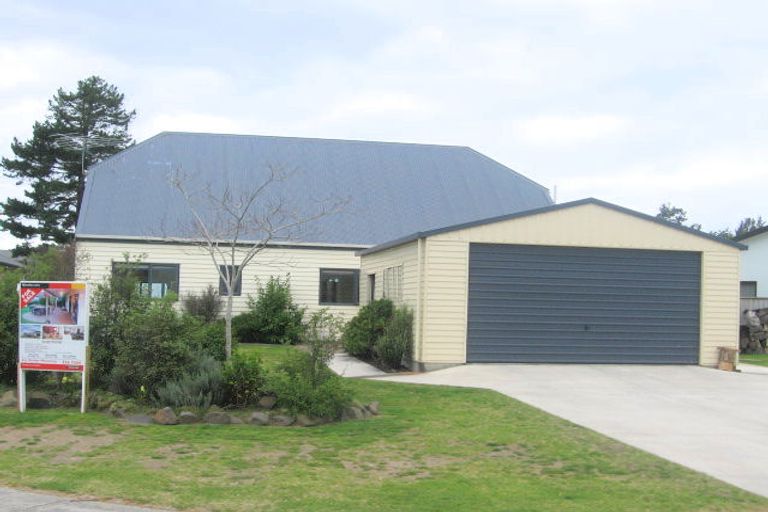 Photo of property in 128 Kowhai Avenue, Matarangi, Whitianga, 3592