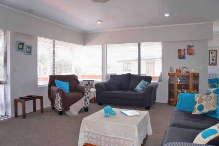 Photo of property in 30 Manaia View Road, One Tree Point, 0118