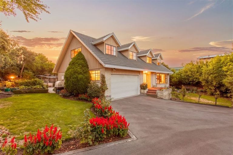 Photo of property in 1 Whareora Terrace, Cashmere, Christchurch, 8022