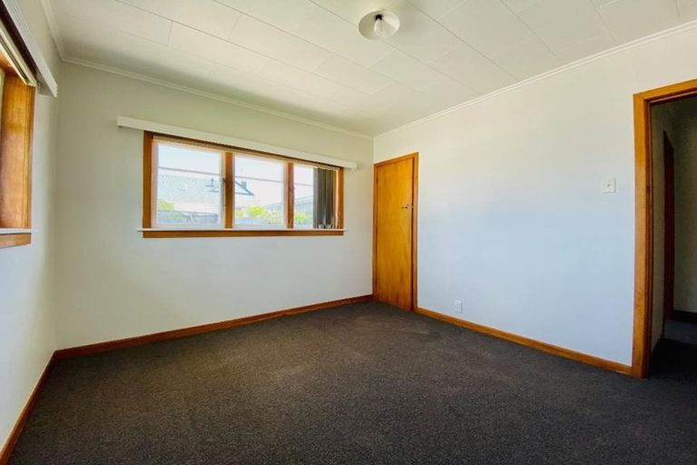 Photo of property in 120 Cutfield Road, Westown, New Plymouth, 4310