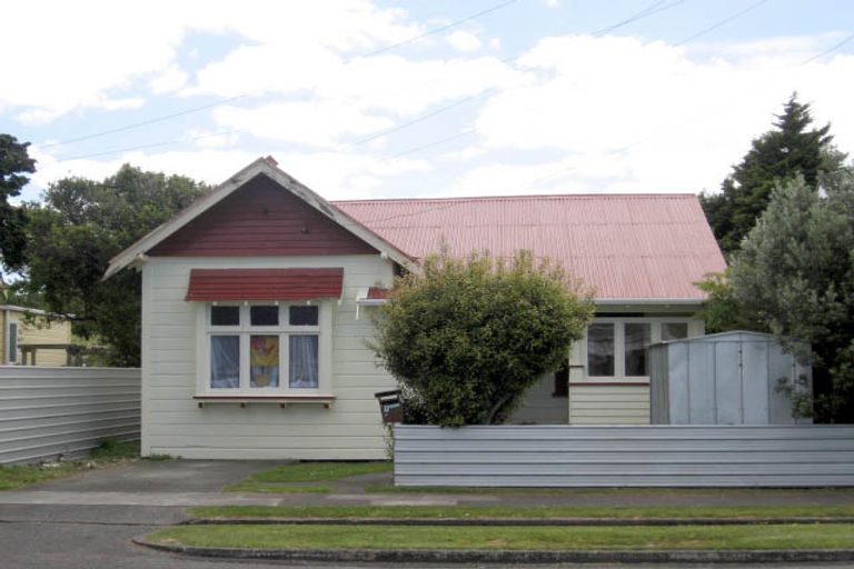 Photo of property in 18 Alexander Street, Whanganui, 4500