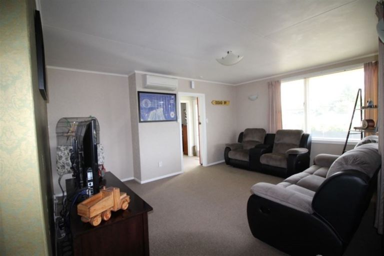 Photo of property in 25 Arawa Crescent, Tokoroa, 3420