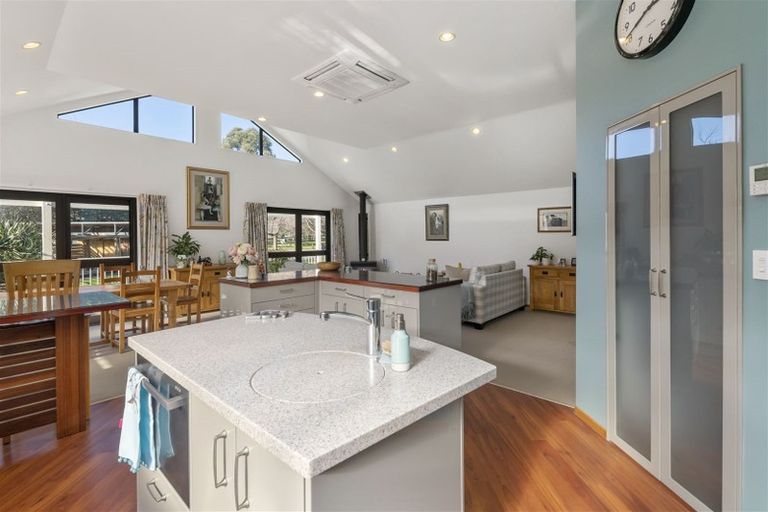 Photo of property in 156 Waitohu Valley Road, Otaki, 5583