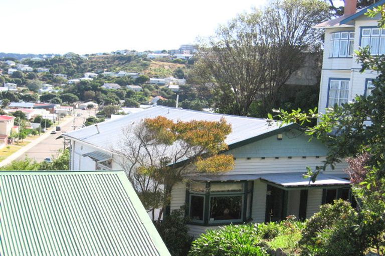 Photo of property in 25 Awa Road, Miramar, Wellington, 6022