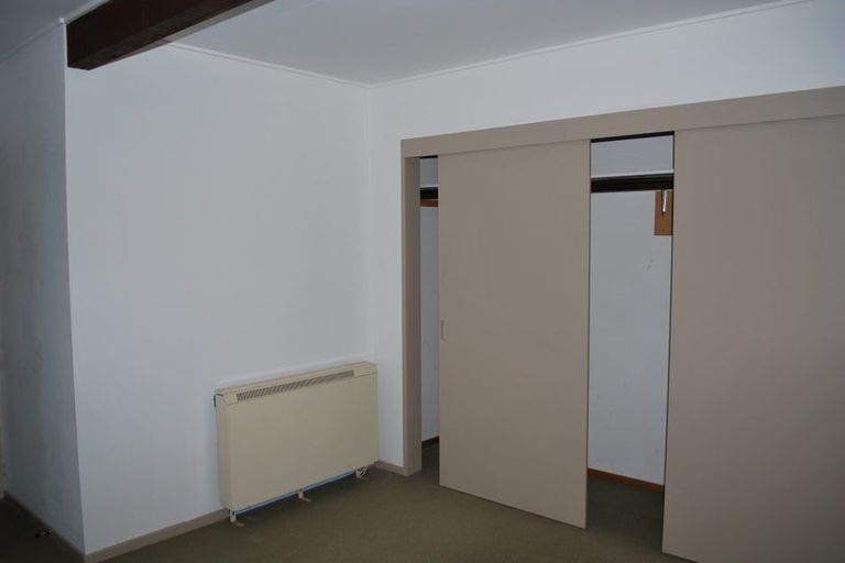 Photo of property in 28 Mckerrow Place, Sunshine Bay, Queenstown, 9300