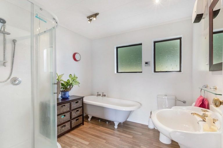 Photo of property in 16 Transom Close, Whitby, Porirua, 5024