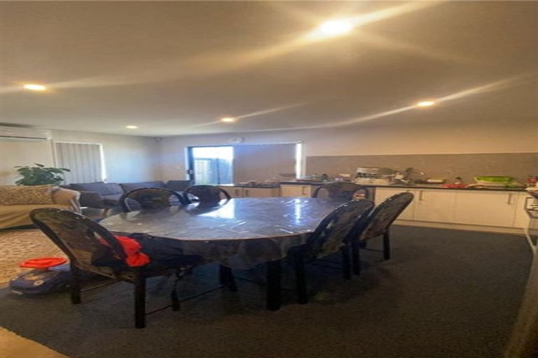 Photo of property in 3a Cronshaw Road, Karaka, Papakura, 2113