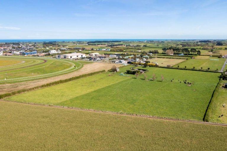Photo of property in 268 Waihi Road, Hawera, 4673