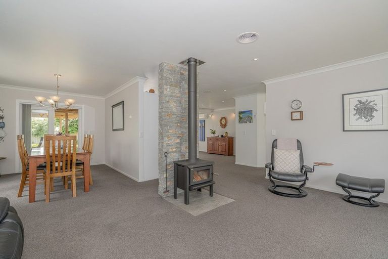 Photo of property in 73 Robinson Road, Whitianga, 3510