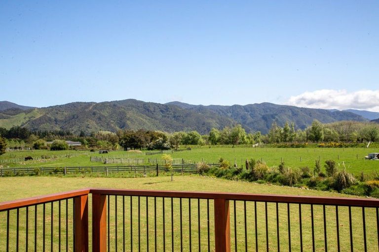 Photo of property in 50 Flax Cutter Lane, Woodside, Greytown, 5794