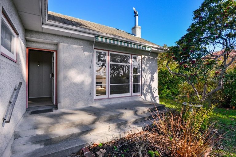 Photo of property in 97 Havelock Road, Havelock North, 4130