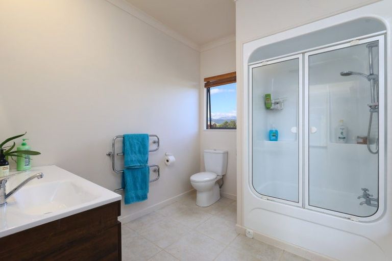 Photo of property in 19 Whiting Drive, Wakefield, 7025