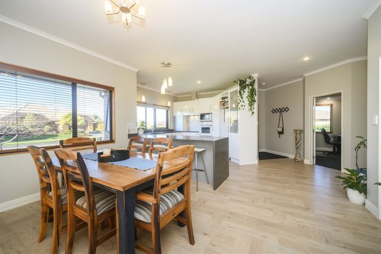 Photo of property in 29 Clearview Drive, Milson, Palmerston North, 4414