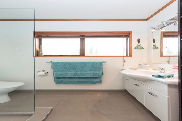 Photo of property in 33 St Annes Crescent, Wattle Downs, Auckland, 2103