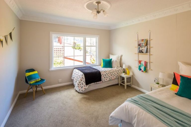 Photo of property in 25 Ashleigh Crescent, Miramar, Wellington, 6022