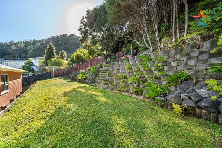 Photo of property in 75 Petrie Street, Wainuiomata, Lower Hutt, 5014