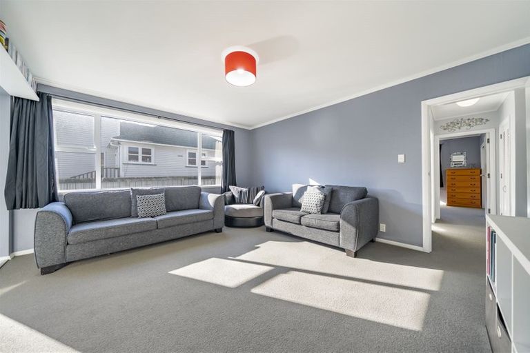 Photo of property in 27 Rimu Street, Naenae, Lower Hutt, 5011