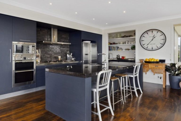 Photo of property in 167 Cape Rodney Road, Leigh, 0985