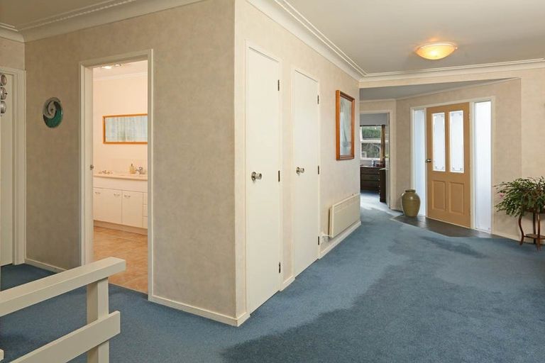 Photo of property in 14a Bridge Avenue, Te Atatu South, Auckland, 0610