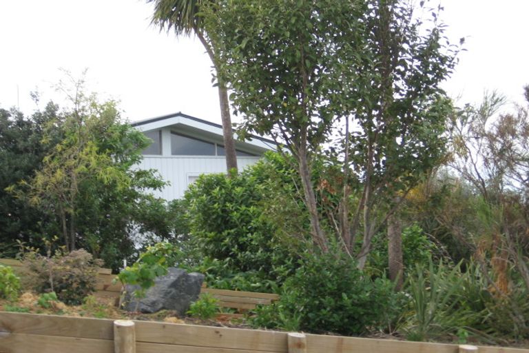 Photo of property in 5 Kyle Street, Leigh, 0985