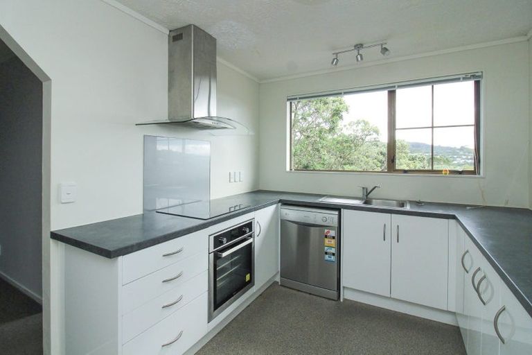 Photo of property in 67b Thurleigh Grove, Karori, Wellington, 6012
