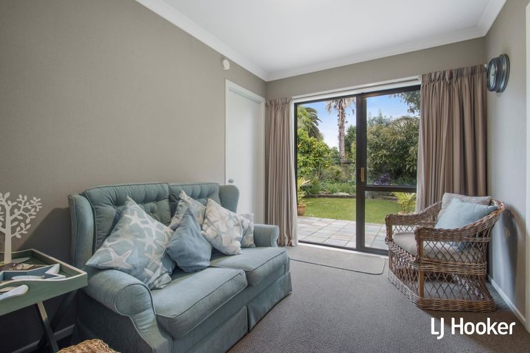 Photo of property in 35 Athenree Road, Athenree, Katikati, 3177
