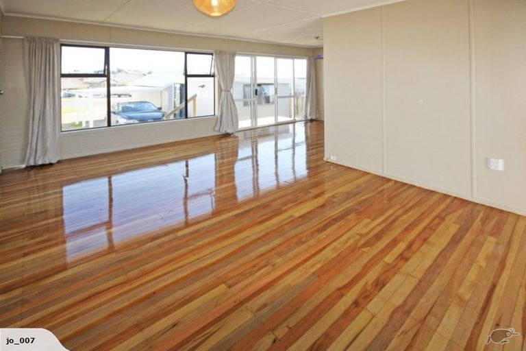 Photo of property in 11c Edinburgh Street, Tuakau, 2121