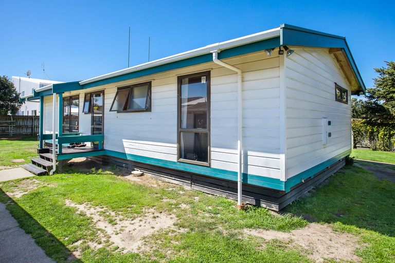 Photo of property in 6 Marlin Drive, Coastlands, Whakatane, 3120