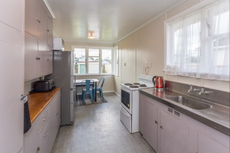 Photo of property in 35 Middlesex Street, Levin, 5510