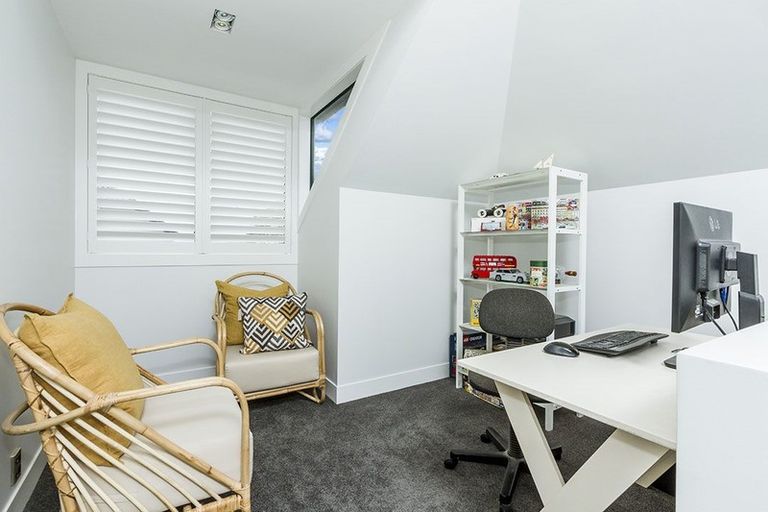 Photo of property in 2/16 Clifton Road, Hauraki, Auckland, 0622