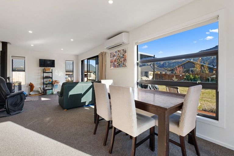 Photo of property in 5 Mallard Street, Albert Town, Wanaka, 9305