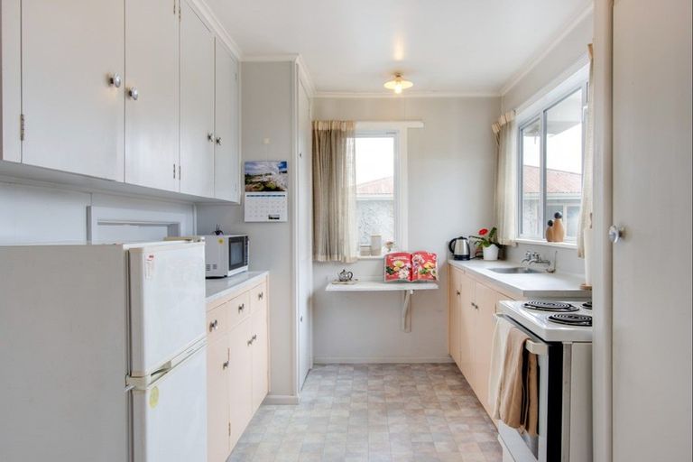 Photo of property in 18 Barnard Avenue, Maraenui, Napier, 4110