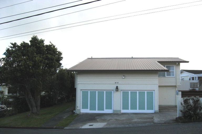 Photo of property in 33 David Crescent, Karori, Wellington, 6012