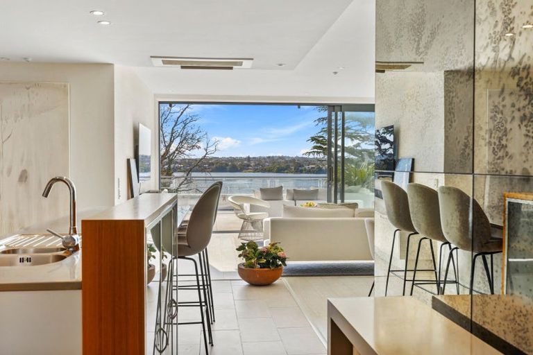 Photo of property in 13/258 Hurstmere Road, Takapuna, Auckland, 0622