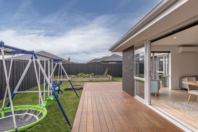 Photo of property in 73 Tiritiri Moana Drive, Pegasus, 7612