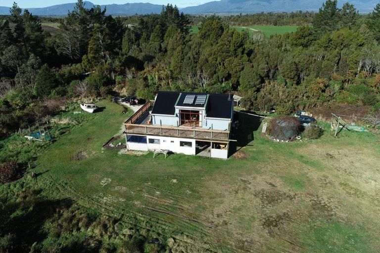 Photo of property in 291 Tauranga Bay Road, Cape Foulwind, Westport, 7892