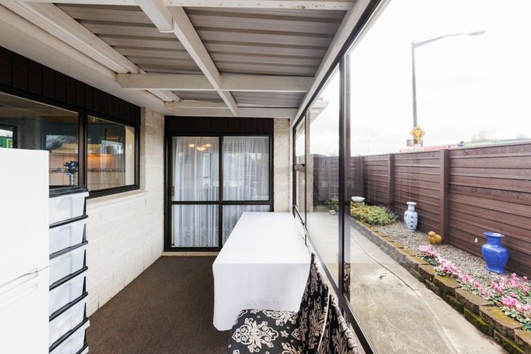 Photo of property in 10 Botanical Road, Takaro, Palmerston North, 4412