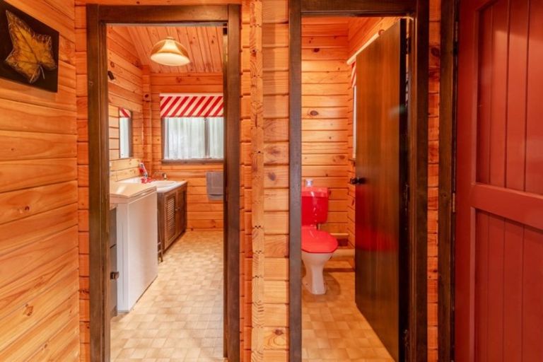 Photo of property in 42 Watson Street, Akaroa, 7520