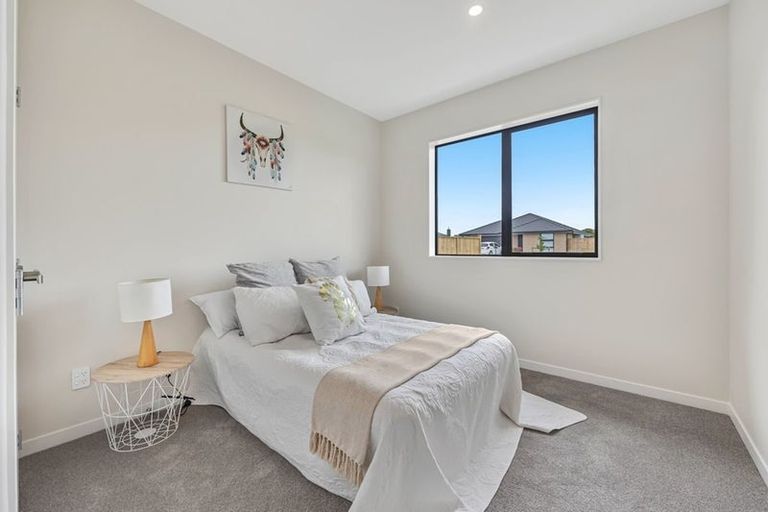 Photo of property in 24 Booker Drive, Tuakau, 2121