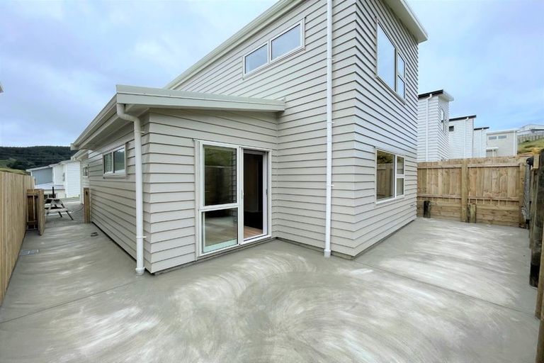 Photo of property in 27 Stockport Grove, Churton Park, Wellington, 6037