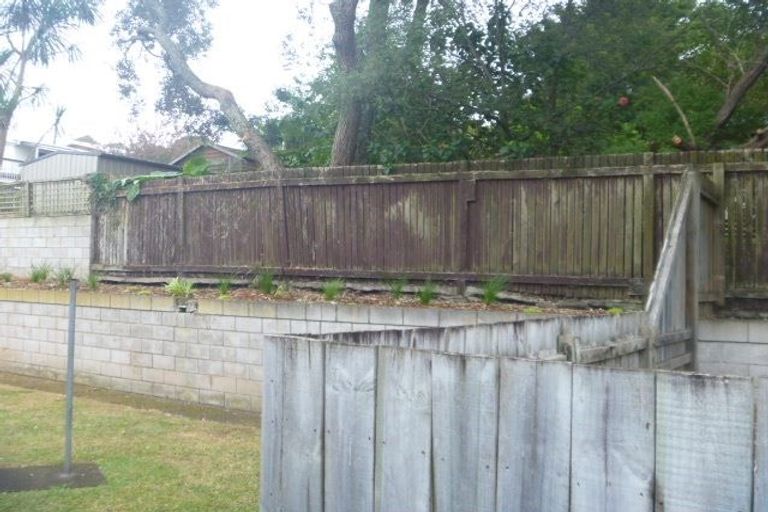 Photo of property in 27 Mack Place, Red Hill, Papakura, 2110