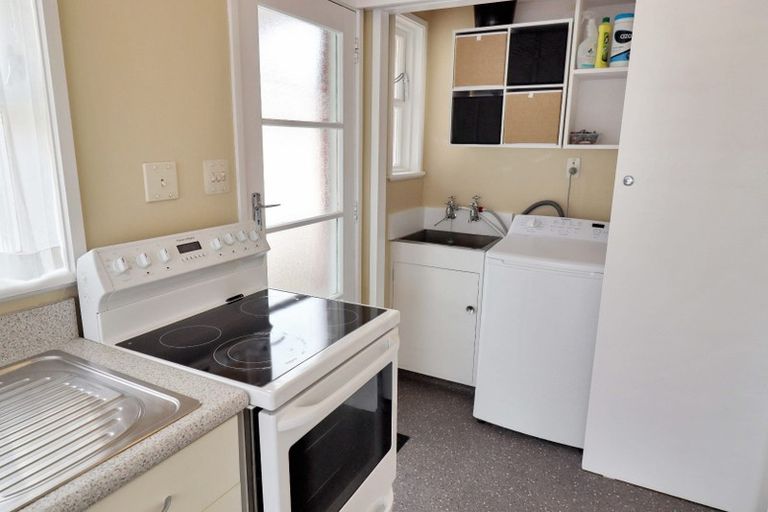 Photo of property in 71 Wai-iti Crescent, Woburn, Lower Hutt, 5010