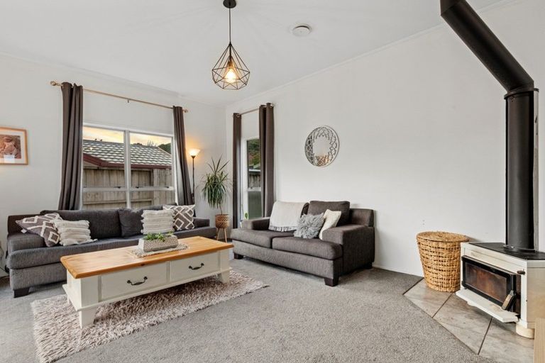 Photo of property in 28 Dingadee Street, Welcome Bay, Tauranga, 3112