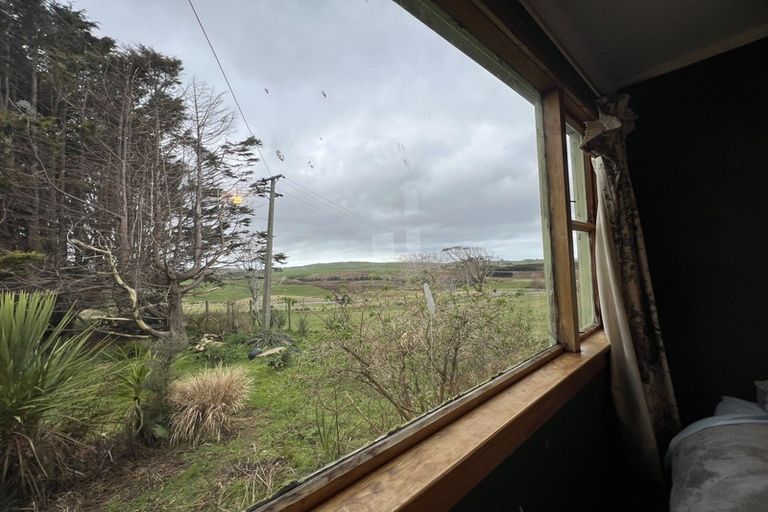 Photo of property in 2112 Orepuki Riverton Highway, Pahia, Riverton, 9881