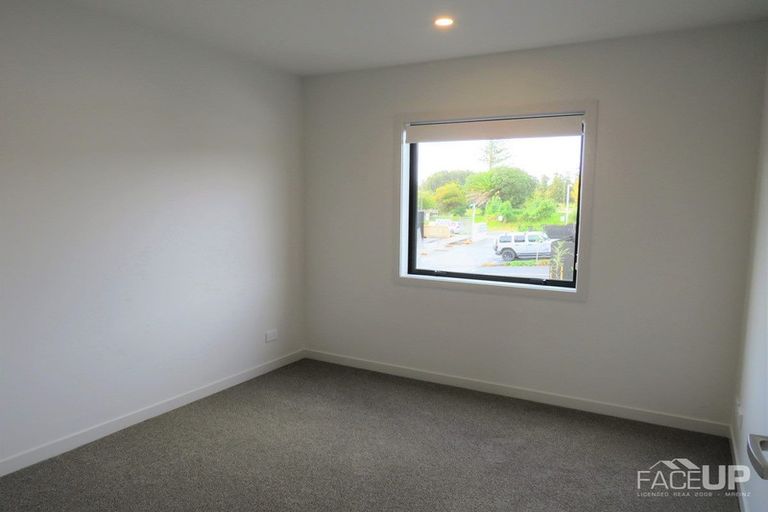 Photo of property in 28 Walter Merton Road, Hobsonville, Auckland, 0616
