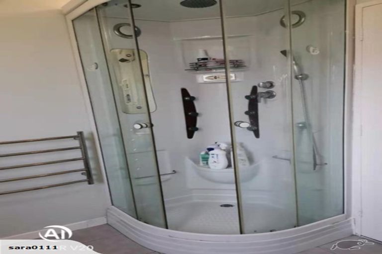 Photo of property in 17a Kingsbridge Place, Newlands, Wellington, 6037