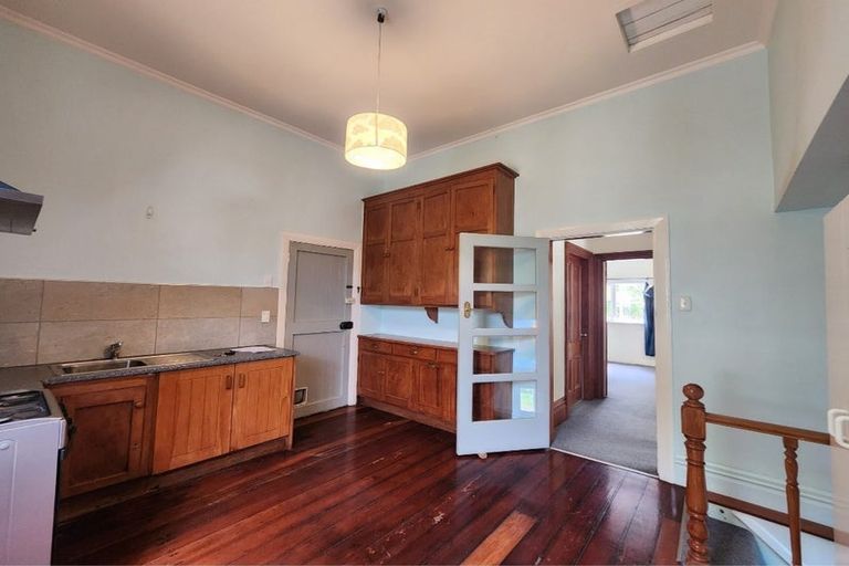 Photo of property in 19 Governor Road, Northland, Wellington, 6012