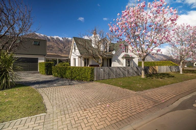 Photo of property in 34 Copper Beech Avenue, Frankton, Queenstown, 9300